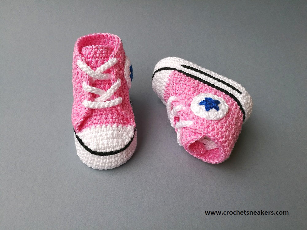 Crochet Pattern baby shoes, newborn booties – Plushikacrochet