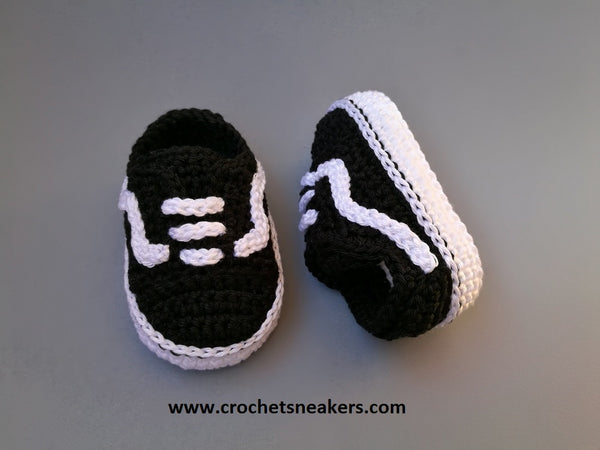 Crochet baby sneakers, Ozana booties, black color